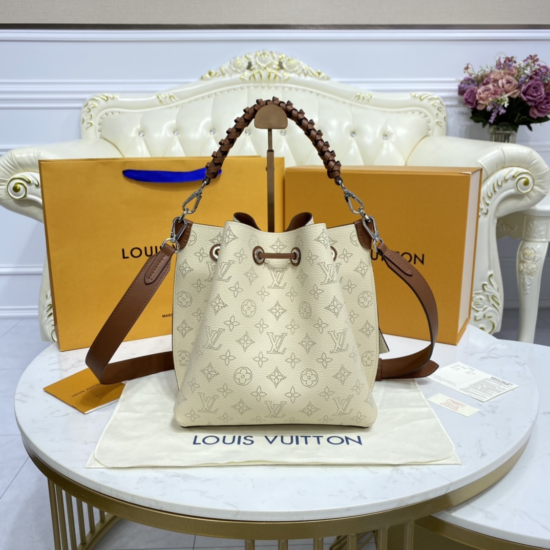 Louis Vuitton MURIA Bucket Bag Mahina Leather M55801 Cream